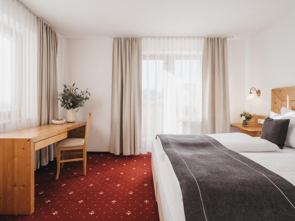 Hotel Vier Jahreszeiten By Vaya Inkl Zell Am See-Kaprun Sommerkarte Extérieur photo